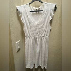 BEACHY WHITE DRESS PERFECT FOR THAT SUNRISE SHOOT 👊🏻